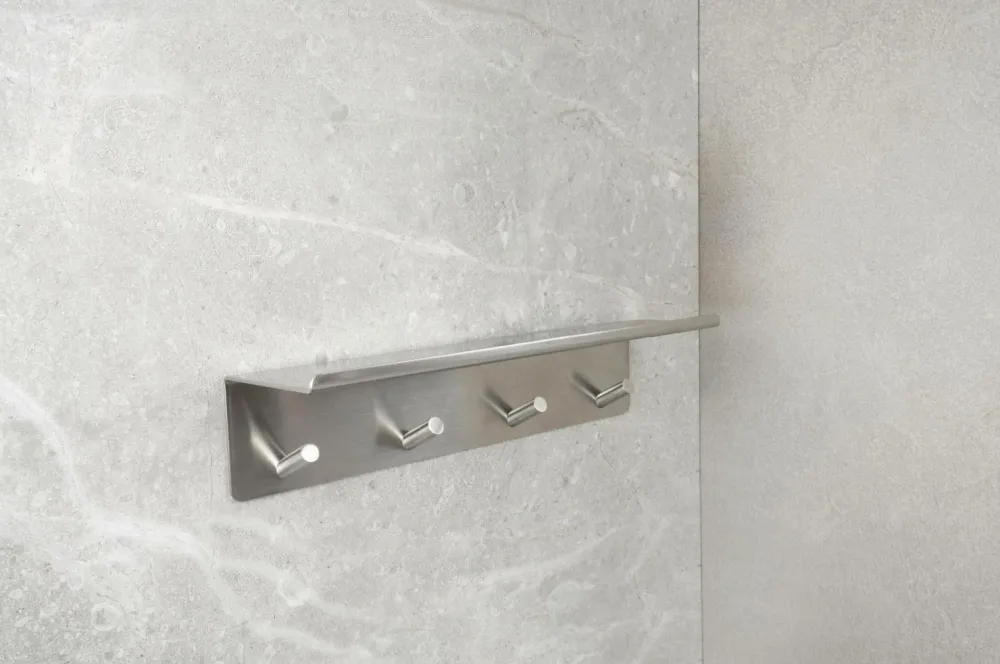 Beslag Design Badeværelsestilbehør-Base - krogskinne med hylde