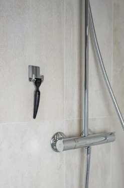 Beslag Design Badeværelsestilbehør-Base - Barberbladsholder