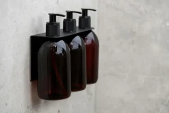 Beslag Design Badeværelsestilbehør-Base - Sæbepumpeholder Triple