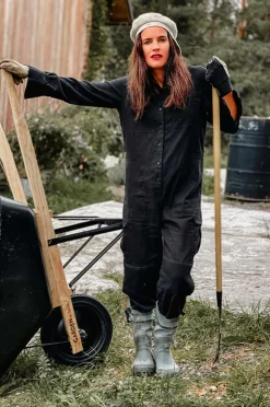 by Benson Planter & Blomster-Haveoveralls - Stone