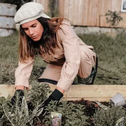 by Benson Planter & Blomster-Haveoveralls - Potato