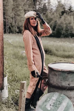 by Benson Planter & Blomster-Haveoveralls - Potato