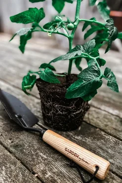 by Benson Planter & Blomster-Plantespade