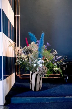 Byon Vaser-Vase Curt