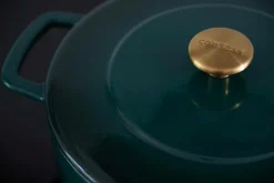 Combekk Pander & Gryder-Støbejernsgryde 28 cm Holly Green med guldknop