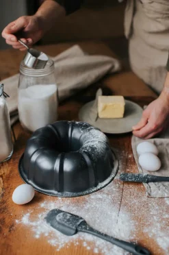 Dorre Bagetilbehør & Bageredskaber-Svampekage-dåse Karabo