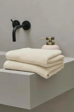 Ellos Badeværelsestekstiler-Home Håndklæde Elise 50x70 cm