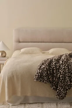 Ellos Senge & Madrasser-Home Hovedgærde Turin