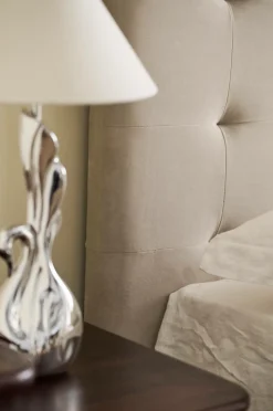 Ellos Senge & Madrasser-Home Hovedgærde Easy Tufted