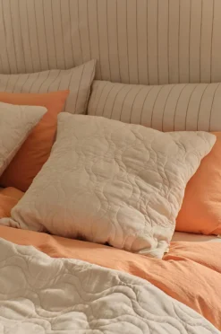 Ellos Pyntepuder & Betræk-Home Pudebetræk Elly Quilted i genanvendt halvlinned