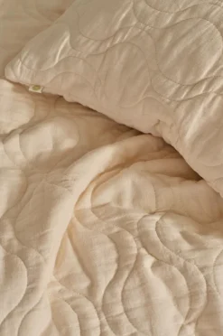 Ellos Pyntepuder & Betræk-Home Pudebetræk Elly Quilted i genanvendt halvlinned