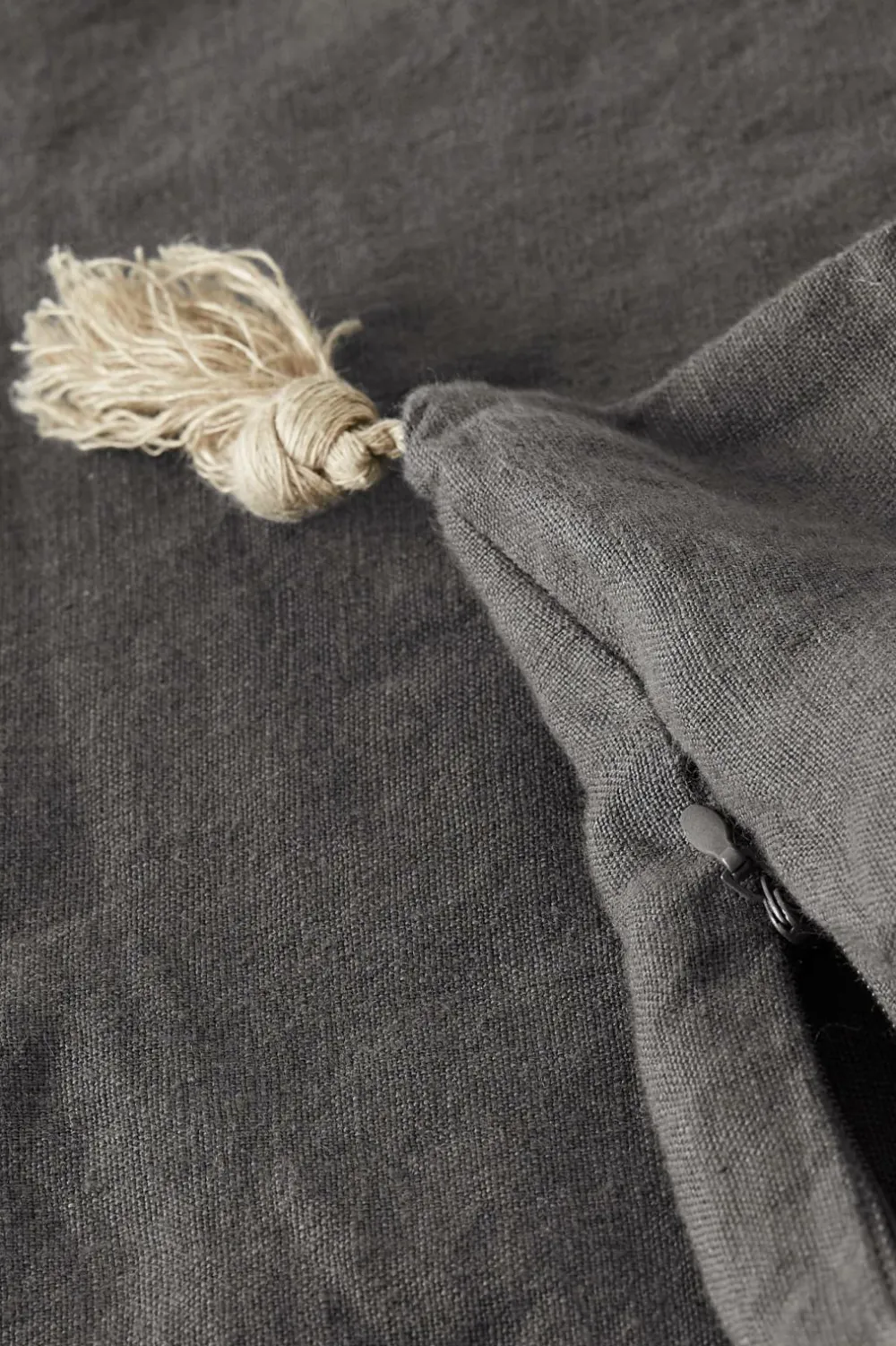 Ellos Pyntepuder & Betræk-Home Pudebetræk Candice Tassel af vasket hør, 50x50 cm