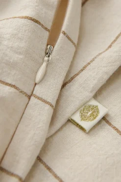 Ellos Pyntepuder & Betræk-Home Pudebetræk Elly Thin Stripe i genanvendt halvlinned