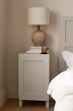 Ellos Reoler Og Opbevaring|Borde-Home Sengebord/skab Ben