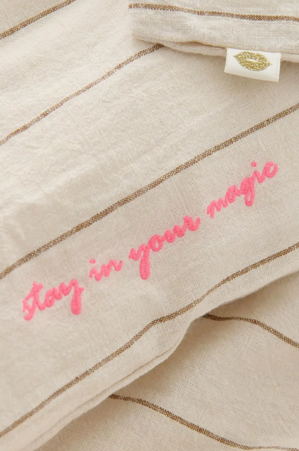 Ellos Dynebetræk|Sengesæt-Home Sengesæt Elly Thin Stripe i genanvendt halvlinned 2 eller 3 stykker