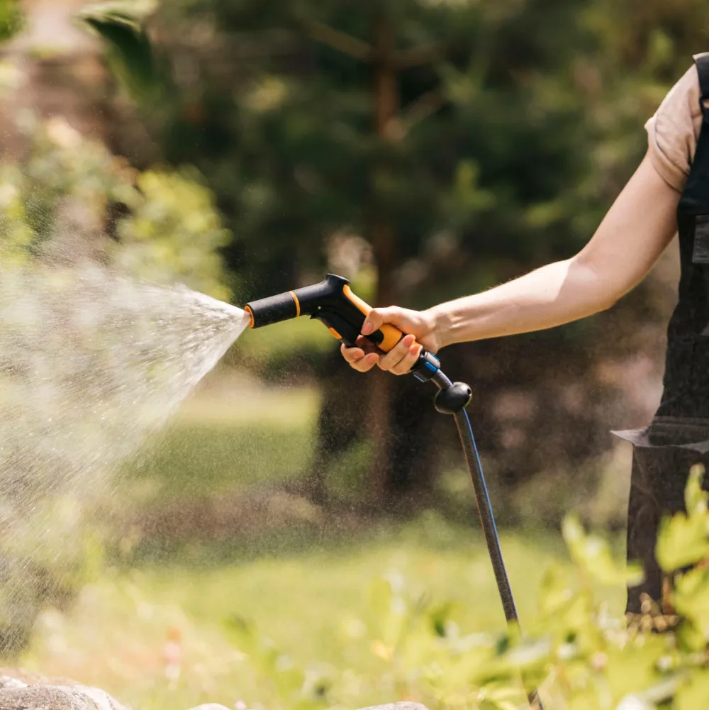 Fiskars Planter & Blomster-Justerbar strålepistol Front Trigger