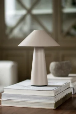 Globen Lighting Udendørsbelysning|Genopladelige Lamper-Bærbar bordlampe Cannes IP44