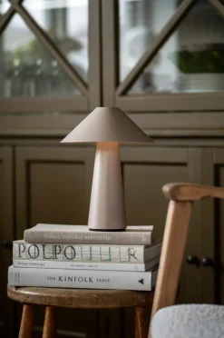 Globen Lighting Udendørsbelysning|Genopladelige Lamper-Bærbar bordlampe Cannes IP44