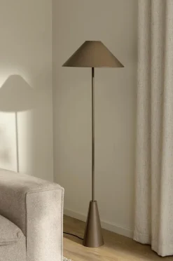 Globen Lighting Gulvlamper-Gulvlampe Cannes