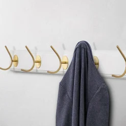 Hanah Home Reoler Og Opbevaring-Vægkrog i træ Sila Wight