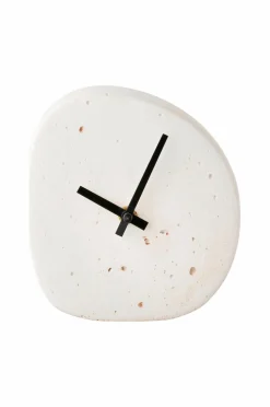 House Nordic Vægure-Bordur, Linz