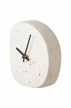 House Nordic Vægure-Bordur, Linz