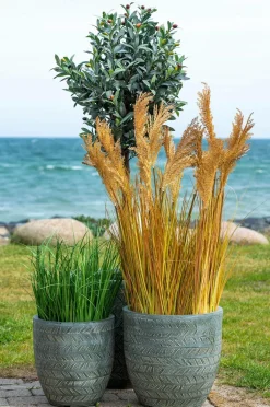 House Nordic Planter & Blomster-Kunstig Durra. Plante af PE-plast.