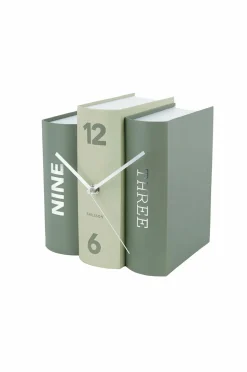 Karlsson Vægure-Bordur Book