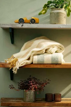 Klippan Yllefabrik Tæpper & Plaider-Ternet Gotland lodret stribe