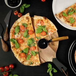 Maku Kitchen Life Husholdningsartikler-Pizzasæt med bakke og udstikker