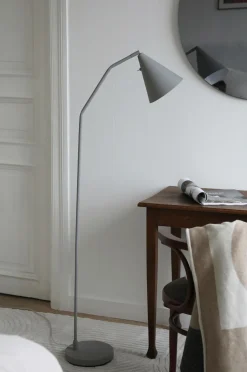 Markslöjd Gulvlamper-Gulvlampe Funil 3-Step LED