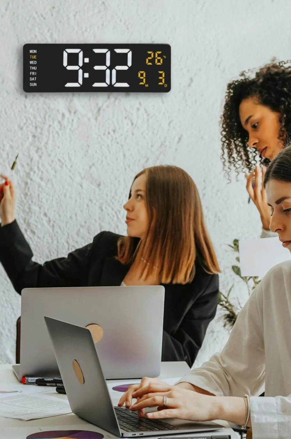 NeXtime Vægure-Vægur Super Digi Digital 39 cm Sort