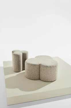 Pastill Puffer & Fodskamler-Bodhi puf i bouclé ø 70 cm