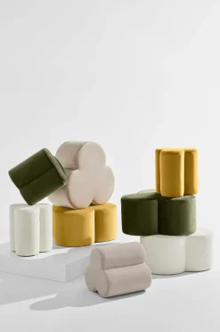 Pastill Puffer & Fodskamler-Bodhi puf i bouclé ø 40 cm