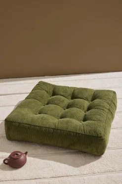 Pastill Puffer & Fodskamler-Luca gulvpude manchester 64x64x15 cm