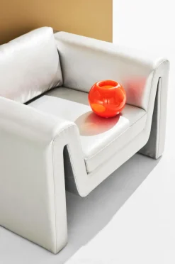 Pastill Sofaer & Lænestole-Mika lænestol i vegansk læder