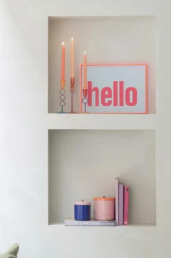 Present Time Posters & Billeder-Vægkunst Hello lArge