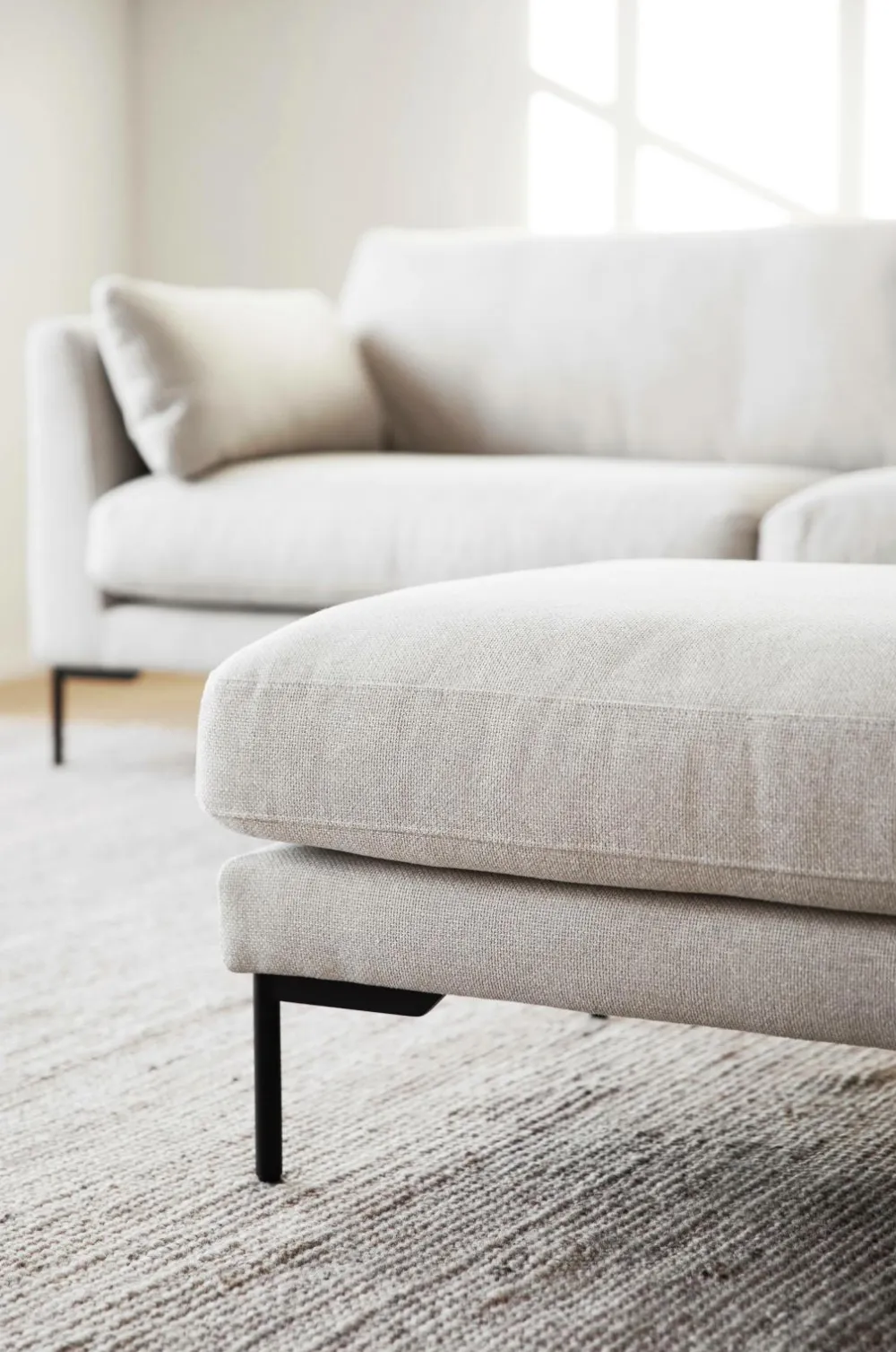 Rowico Home Puffer & Fodskamler-Corwin fodskammel