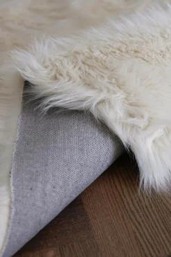 Staycation Luv- & Ryatæpper-Ryatæppe Flossy