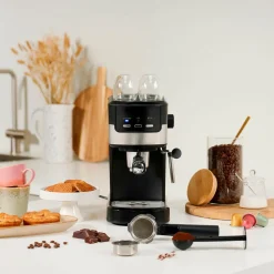 Tristar Kaffe- & Espressomaskiner-Espressomaskine Cm-2278 med mælkeskummer