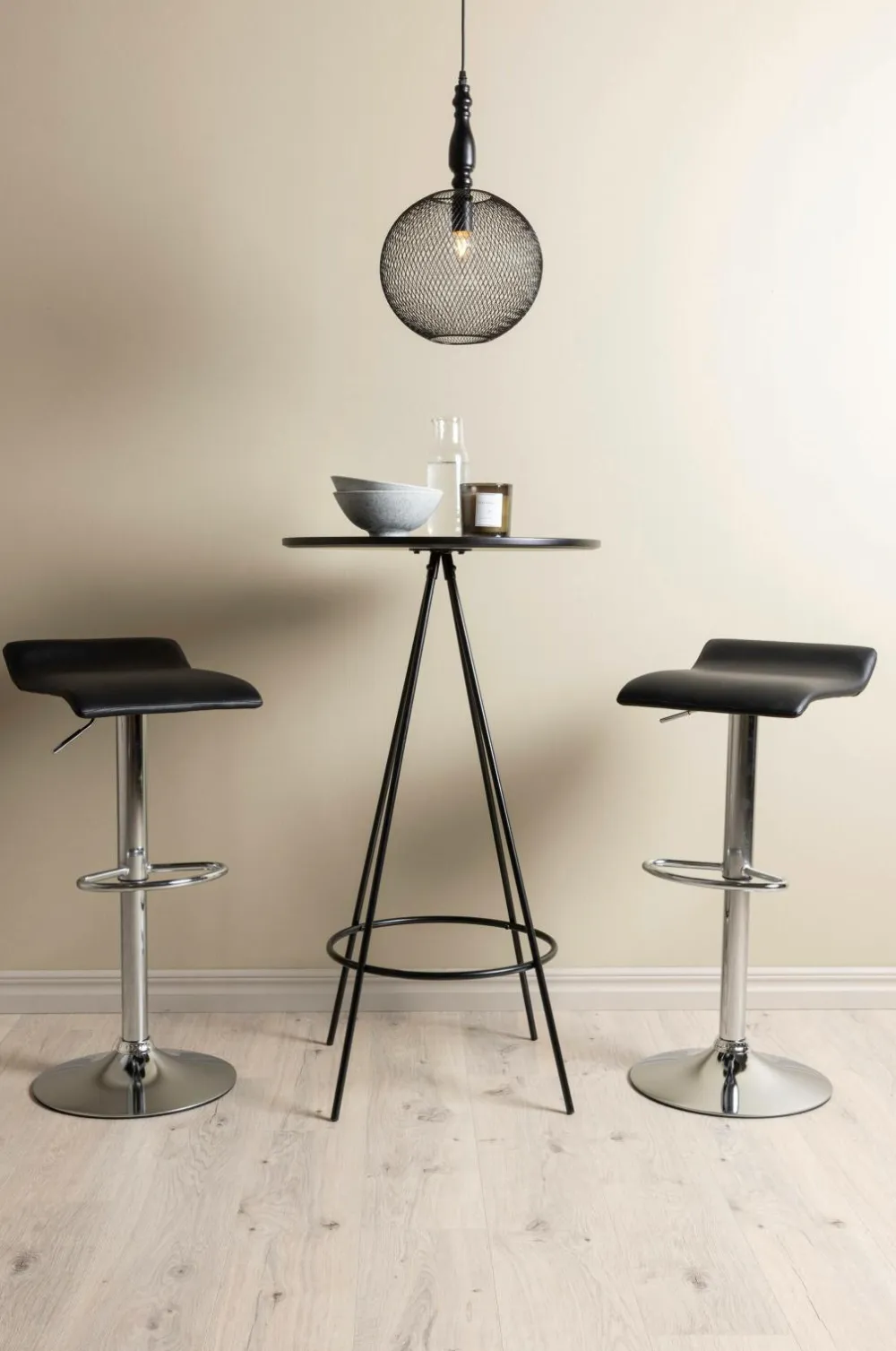 Venture Home Spisegrupper-Spisegruppe Bistro med 2 stk. stole Jonna