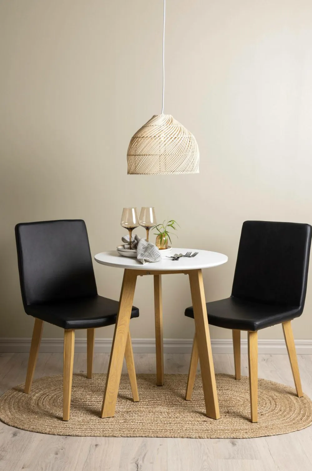 Venture Home Spisegrupper-Spisegruppe Leonora med 2 stk. stole Today