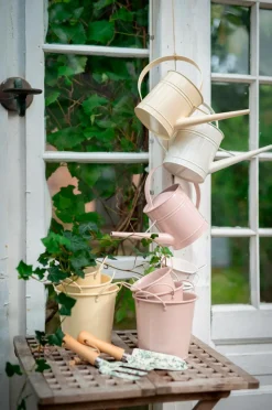 Wikholm Form Planter & Blomster-Vanding Alina Kan